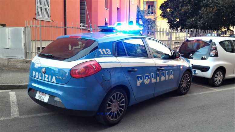 Accoltellamento in via Torricella, 29enne caduta dal balcone