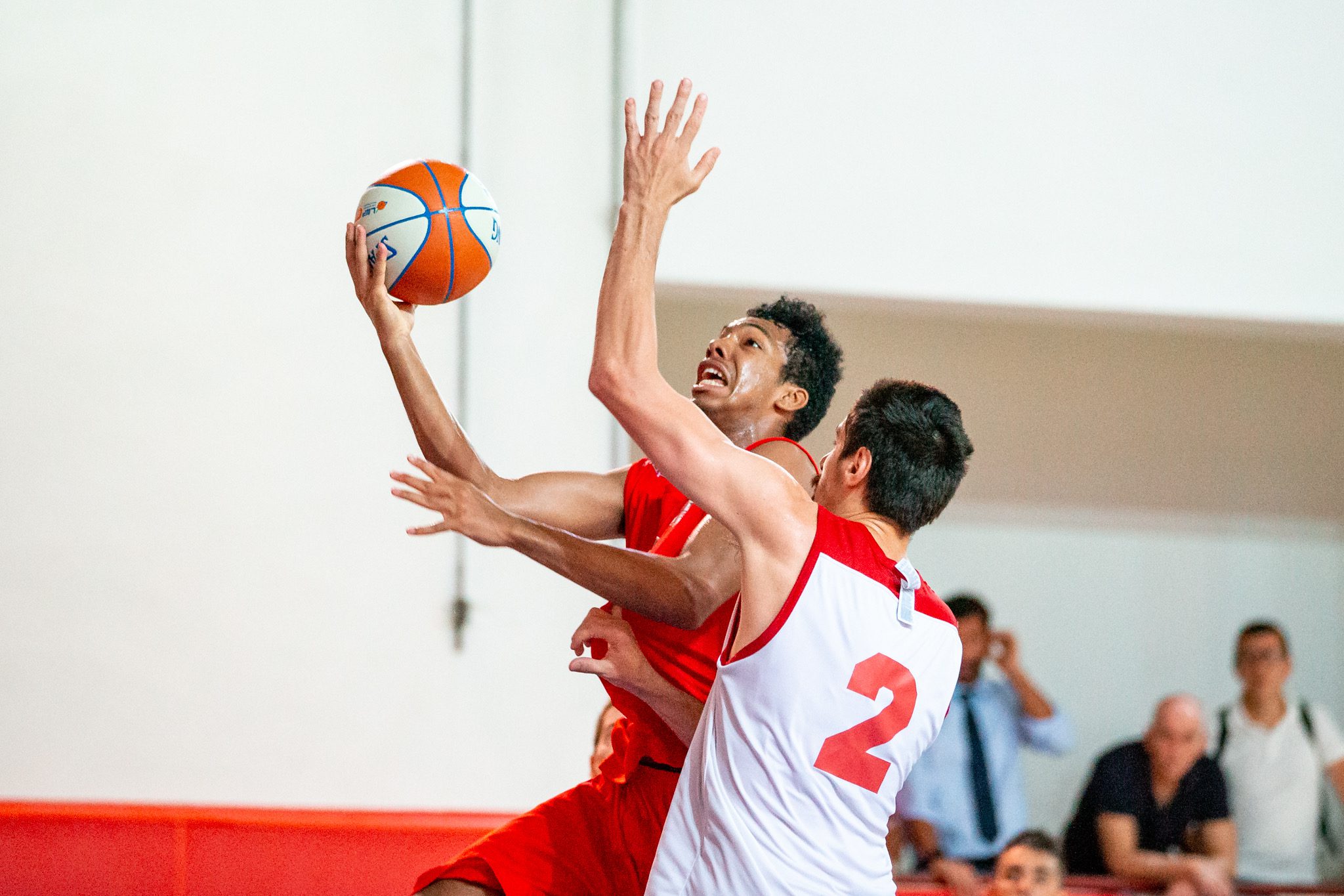 Udom vs Urania Milano