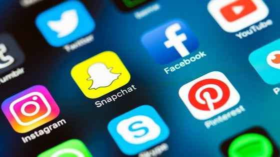 Italiani sempre più sui Social Network Italiani sempre più sui Social Network