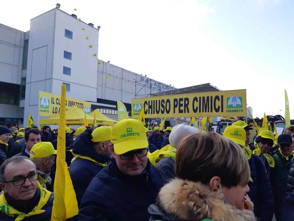 Cimice asiatica, anche agricoltori piacentini alla grande mobilitazione di Verona – FOTO