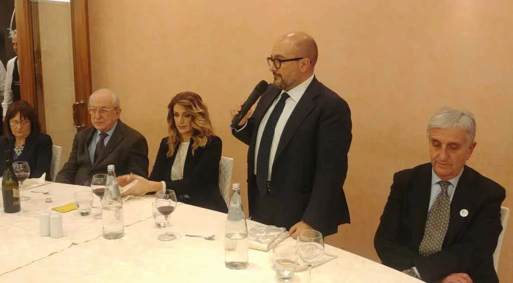 Gennaro Sangiuliano alla cena dei Liberali: “I corpi intermedi sono la cinghia di trasmissione della società”