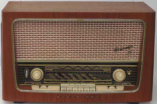 Chi ha inventato la radio, Marconi o Tesla?