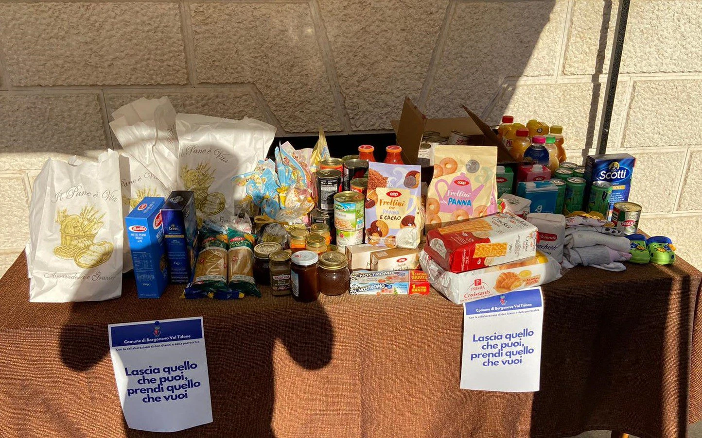 A Borgonovo prosegue il banchetto solidale a sostegno delle persone in difficoltà