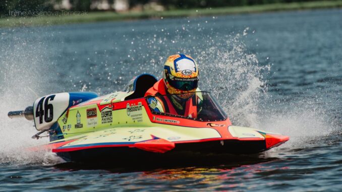 Alex Cremona Seconda tappa del Campionato Mondiale di Motonautica F250, sfida per la vetta tra Alex Cremona e l'ungherese Bodor