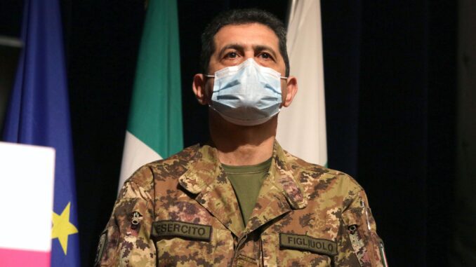 emergenza_covid._visita_del_generale_figlioulo_al_centro_vaccinazioni_di_bologna