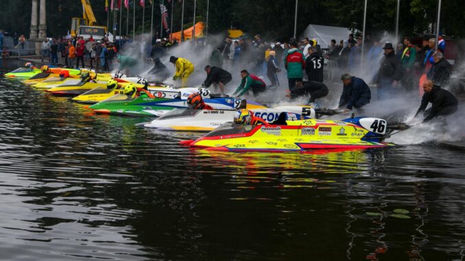 F 250 Motonautica, Alex Cremona in lizza per il titolo Mondiale F250, si corre in Repubblica Ceca: “La vittoria a due anni dall’incidente mi ha emozionato molto”