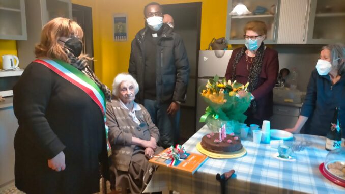 La piacentina Ida spegne 111 candeline, festeggiata da tutta la comunità - AUDIO