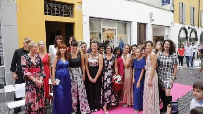 Il tè delle cinque , sfilata il 13 marzo al Café del Teatro