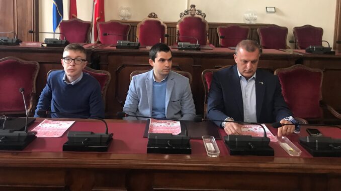 “Me sum Piasintein”