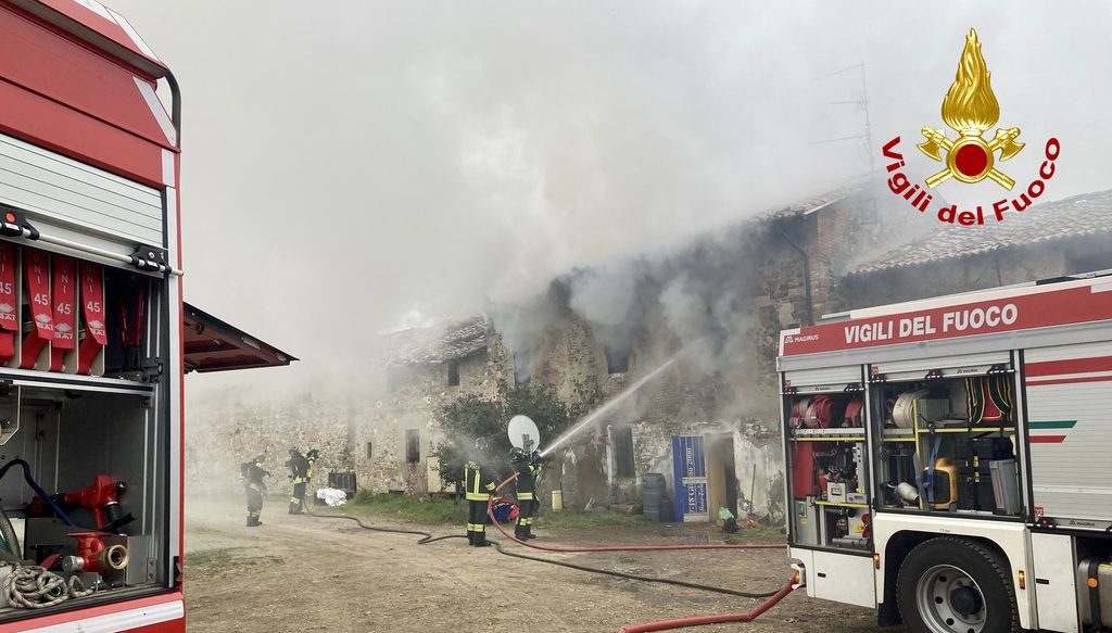 Fiamme in un’abitazione nei pressi di San Giorgio