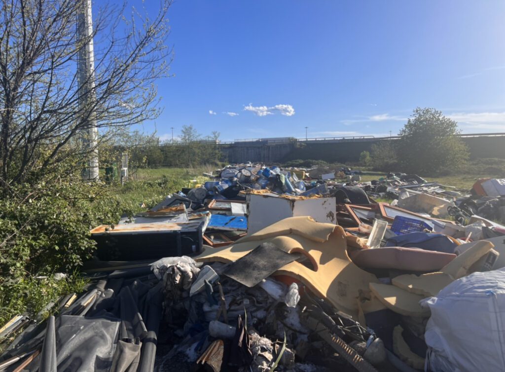 vasta discarica abusiva 