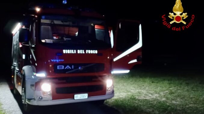 Incidente a San Nicolò: due donne rimangono incastrate nella vettura, fondamentale l'intervento dei Vigili del Fuoco