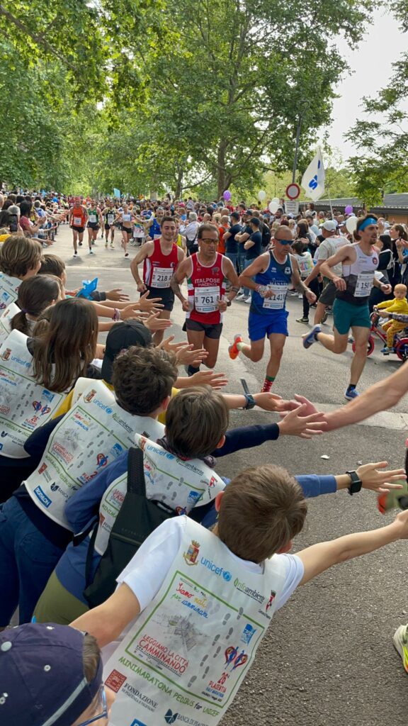 Placentia Half Marathon 2023 passaggio sul facsal
