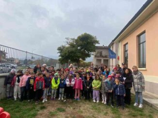 Un-albero-per-il-futuro-messe-dimora-nuove-piante-nelle-scuole-di-Alta-Val-Tidone