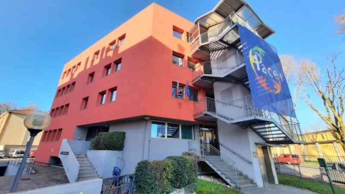 Lavoratori Acer in sciopero