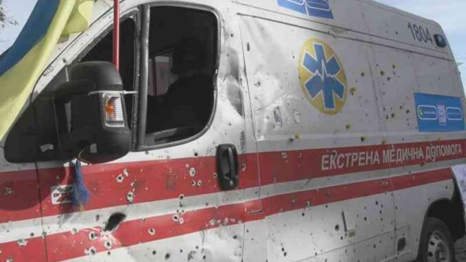 utoambulanza-mitragliata-a-Kharkiv-esposta-a-Piacenza