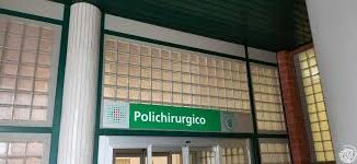 Cantieri-Polichirurgico-8211-Chiusura-parcheggio-sabato-1-giugno-per-installazione-della-gru-a-supporto