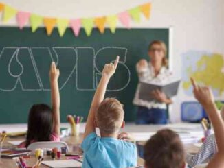 Avis-Scuola-incontra-gli-studenti-universitari