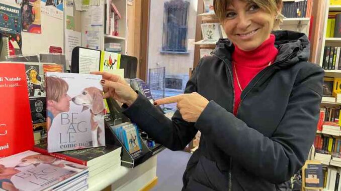 Beagle-come-noi-per-tutti-coloro-che-nella-vita-sono-stati-un-po-beagle-il-nuovo-libro-di-Sabrina-Coronella-che-raccoglie-la-storia-di-Lara-