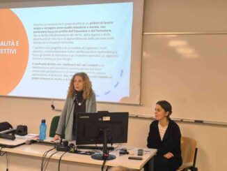 Studenti-del-Casali-a-lezione-a-cura-delle-imprese-sociali-insieme