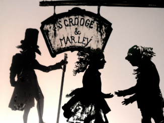 Scrooge e il Natale futuro in scena alla Ricci Oddi