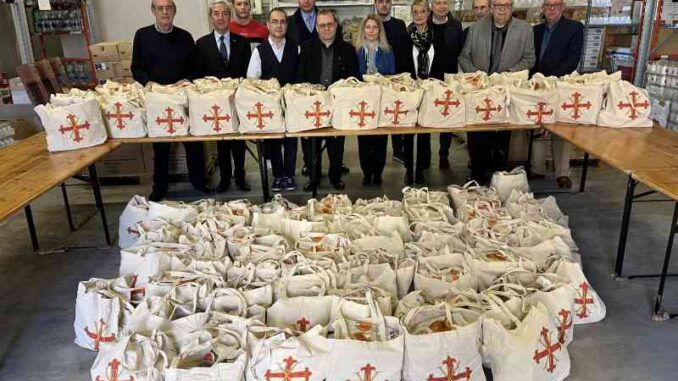 Ordine-Costantiniano-donate-derrate-alimentari-raccolte-a-Caritas