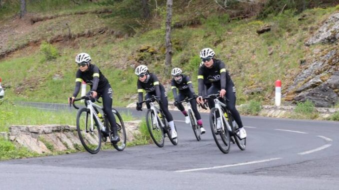 VO2 Team Pink