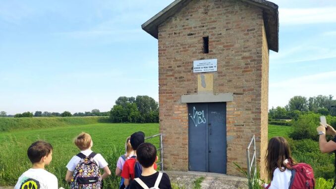 Camminando-fra-la-citta-in-400-alla-scoperta-dellargine-cittadino