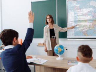 Docenti-precari-il-caos-per-scrutini-ed-esami