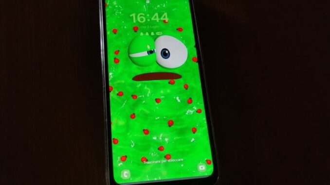 Smartphone ai giovanissimi Lanza