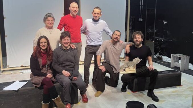 Emanuele Aldrovandi presenta lo spettacolo "Contro il sole