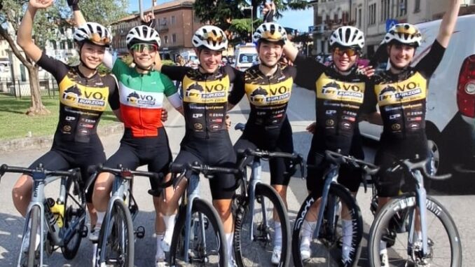 VO2 Team Pink