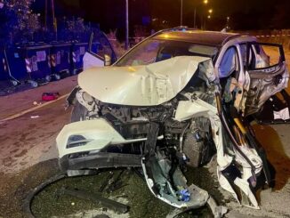 Auto contro un muro a Lugagnano, madre e figlia in ospedale
