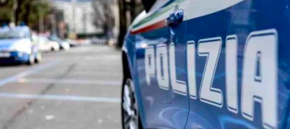 Tragico incidente all'alba in via Manfredi, perde la vita un centauro di 58 anni