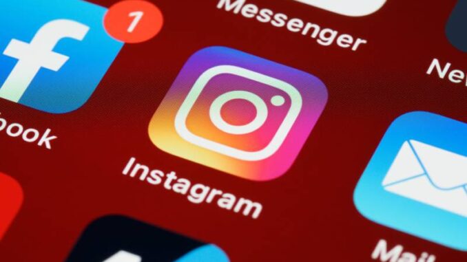 Vietati i social network ai minori di 15 anni in Francia