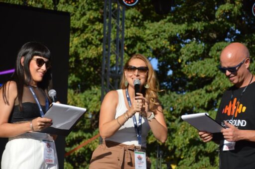 All'Arena Daturi l'abbraccio di Piacenza a Radio Sound, cinquant'anni a fianco della città tra intrattenimento e informazione FOTO