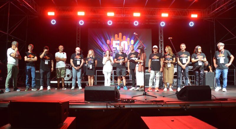 All'Arena Daturi l'abbraccio di Piacenza a Radio Sound, cinquant'anni a fianco della città tra intrattenimento e informazione FOTO