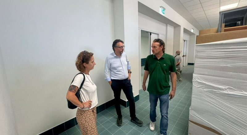 Ex Manifattura Tabacchi, sopralluogo nel cantiere della nuova scuola: "Proseguono le ultime attività in vista del nuovo anno scolastico"