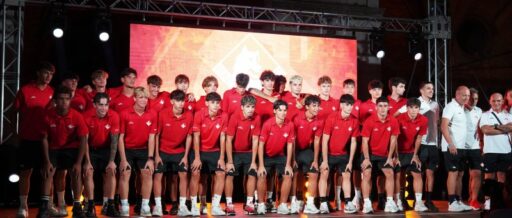 Si alza il sipario in Piazza Cavalli, presentata la nuova stagione del Piacenza Calcio, inizia la corsa alla C