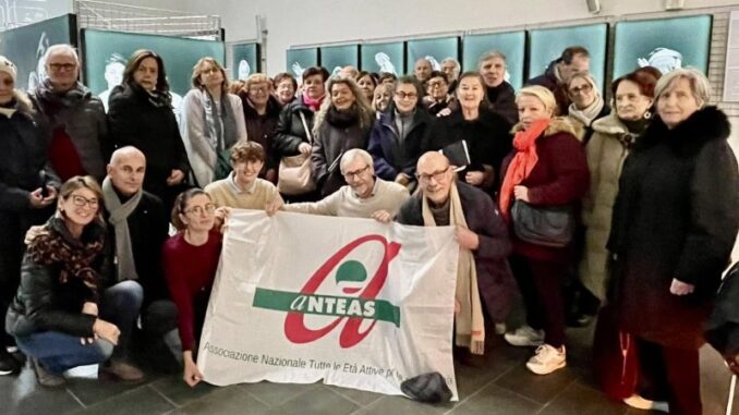 Un defibrillatore per la comunità di Rompeggio, ANTEAS al fianco dei piccoli paesi dell'Appennino