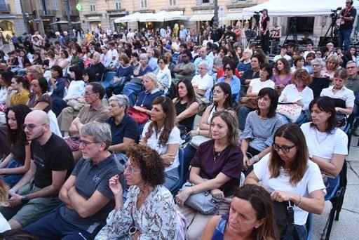 Al via il Festival del Pensare Contemporaneo, insieme per dare risposte alle incertezze del presente: "Non si può attraversare da soli il mondo" AUDIO e FOTO