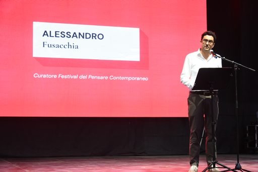 Al via il Festival del Pensare Contemporaneo, insieme per dare risposte alle incertezze del presente: "Non si può attraversare da soli il mondo" AUDIO e FOTO