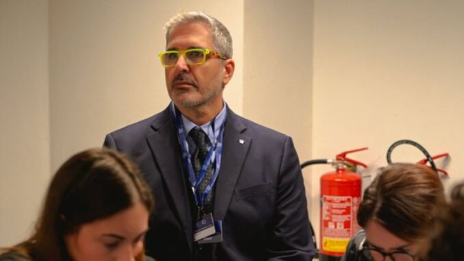 Blacklemon risponde al centrodestra: "Chiamati in causa in continuazione, almeno sapere il perché". E sul Comune: "Nessun rapporto professionale"