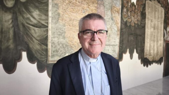 Cena in famiglia, monsignor Cevolotto: "Piazza Duomo torni a essere di tutti, non sia vissuta solo in occasioni straordinarie"