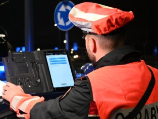 Fiorenzuola, 21enne sola e spaventata alla stazione in piena notte: accolta in caserma dai carabinieri