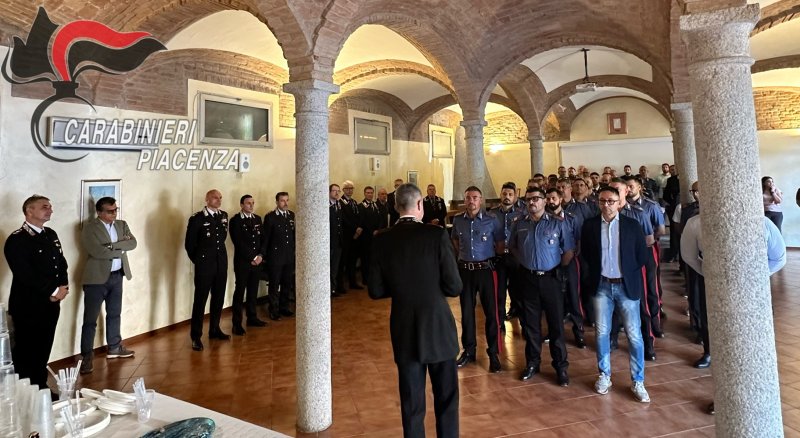 L’ultimo gesto di comando, Pierantonio Breda consegna personalmente l’encomio al colonnello Michele Laghi