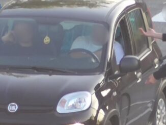 Maxi operazione della polizia contro lo spaccio, 21 arresti e 36 indagati: "Rivali pestati e accoltellati". L'indagine nata da una segnalazione su YouPol VIDEO