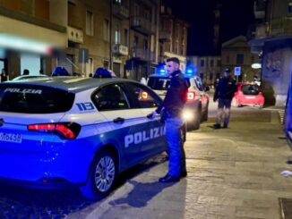 Minorenne sorpreso a rubare con un cutter in tasca, scatta il decreto sicurezza: denuncia per il giovane e sanzione per il padre
