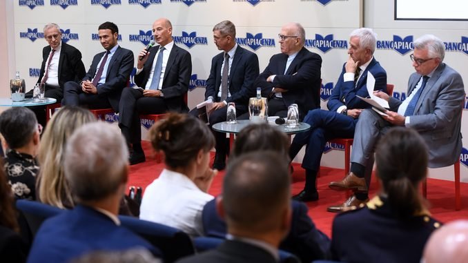 Omaggio a Corrado Sforza Fogliani con un libro: "Voleva un futuro più umano e sereno per sé e per gli altri"