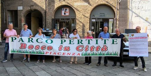 Pertite, l'amministrazione: "Il Pug garantisce che l’area rimarrà a verde pubblico". Dibattito in consiglio comunale. FdI: "Troppe contraddizioni". Barbieri: "Serve più incisività"